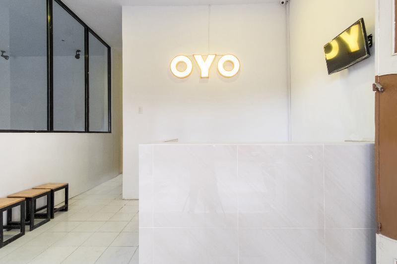 Oyo 835 Metropolitan Home Stay Medan Luaran gambar