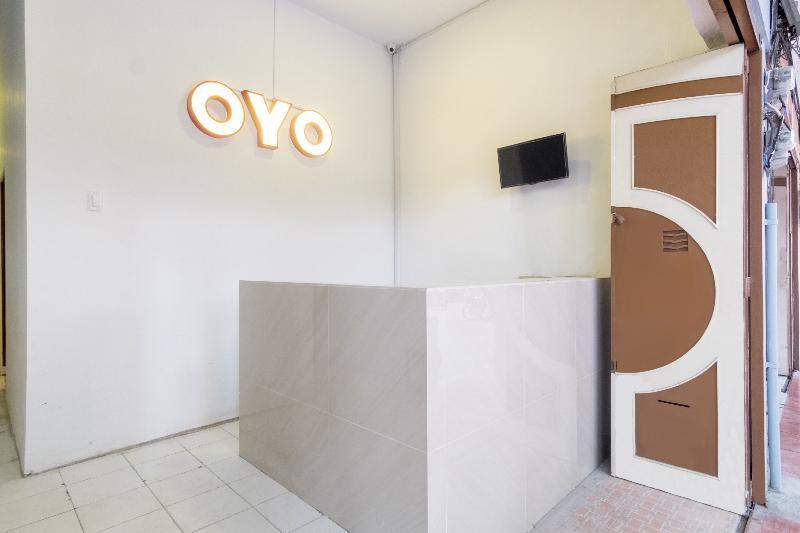 Oyo 835 Metropolitan Home Stay Medan Luaran gambar