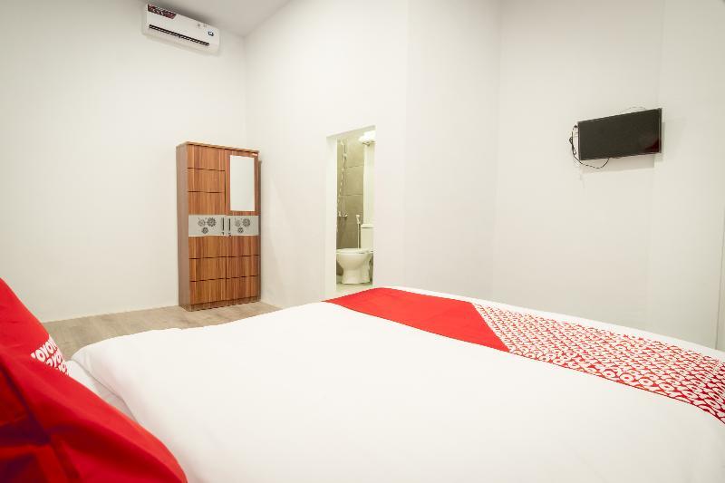 Oyo 835 Metropolitan Home Stay Medan Luaran gambar